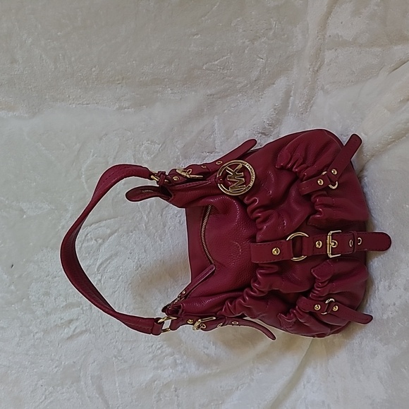 Michael Kors - Picture 1 of 12